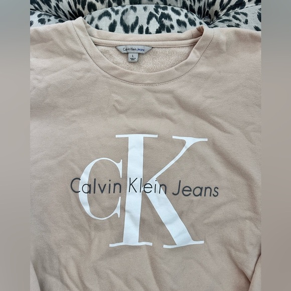 Calvin Klein Beige Fleece Crewneck Sweater Size Large - Picture 3 of 5